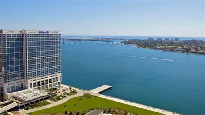 Bayfront Hilton Petersburg: A Premier Destination for Luxury and Comfort